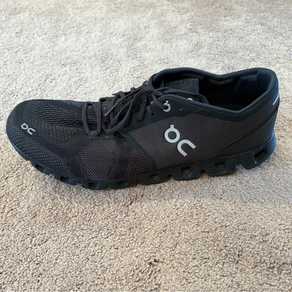 On Running Cloud X Sneakers - Picture 6 of 12